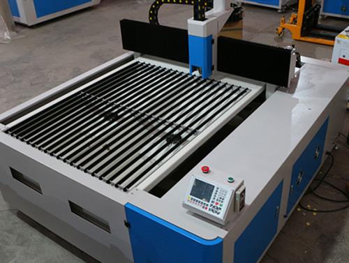 為什么越來越多的廠家選擇光纖激光切割機呢？